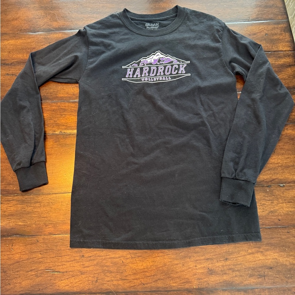 Gildan Black Long Sleeve T-Shirt with Purple Hardrock Graphic- Size Small